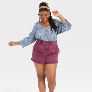 NWOT Universal Thread High Rise Midi Shorts